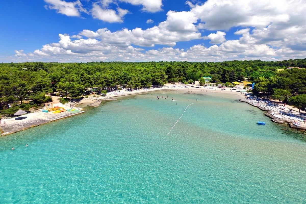 Apartments Roko Lalin Пакоштане Екстер'єр фото