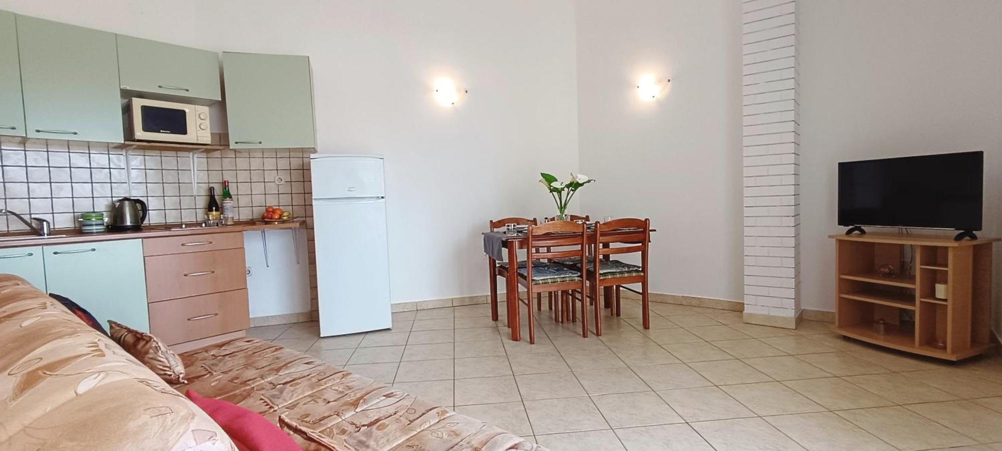 Apartments Roko Lalin Пакоштане Екстер'єр фото